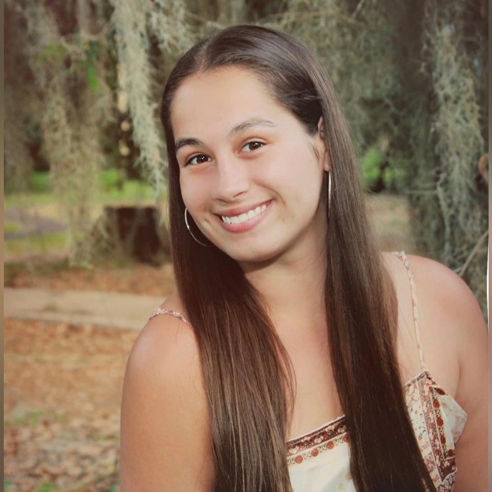 Meet your Posher, Alisha